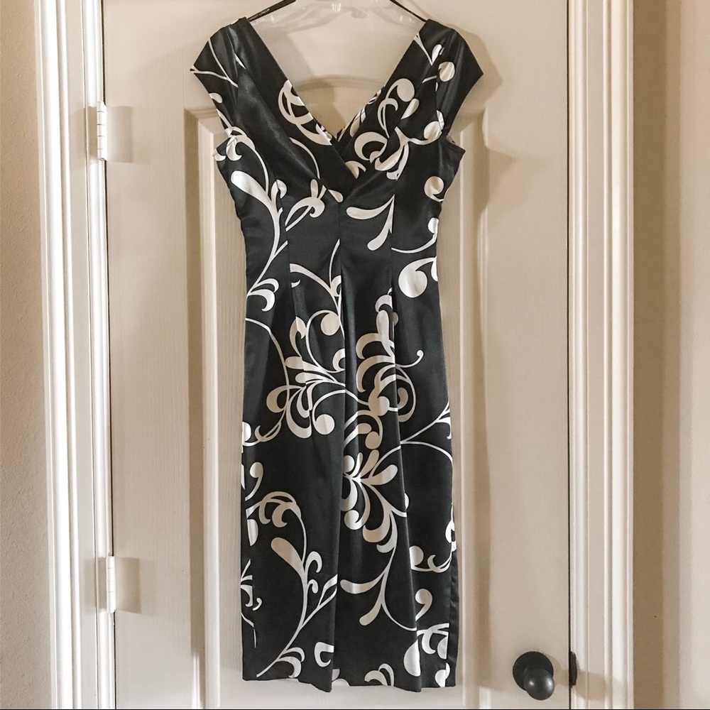 🌹 BOGO 1/2 OFF! Black & ivory Maggy London dress